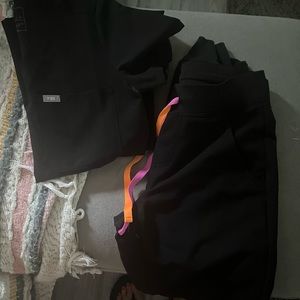 Black FIGS scrub set XS